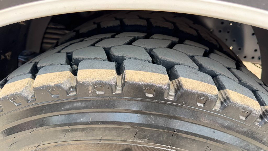 Leasing of  Iveco Trakker AD410T45 8x4 20m3 - hydr. back - 72.000km Iveco Trakker AD410T45 8x4 20m3 - hydr. back - 72.000km: picture 20