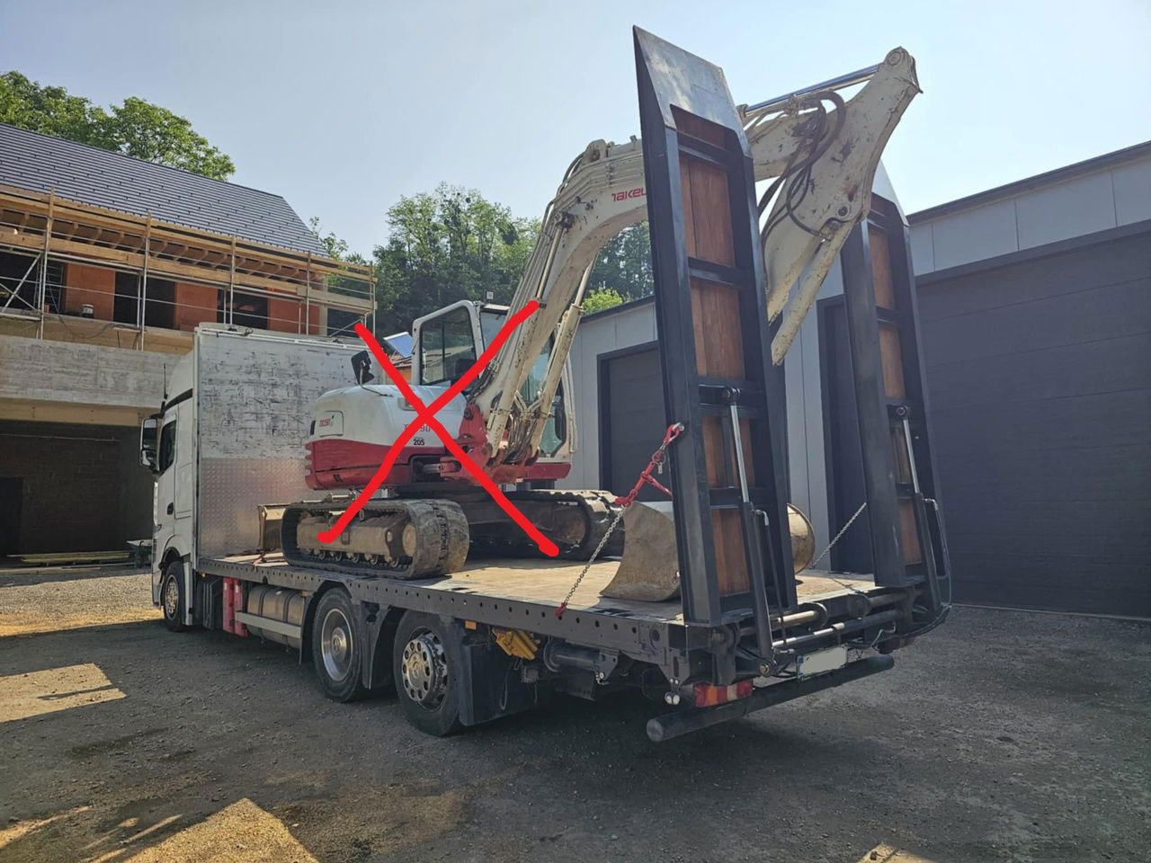 Mercedes-Benz Actros 2545 6x2 transporter - steering axle - 7.8M - Car transporter truck: picture 5 Mercedes-Benz Actros 2545 6x2 transporter - steering axle - 7.8M - Car transporter truck: picture 5