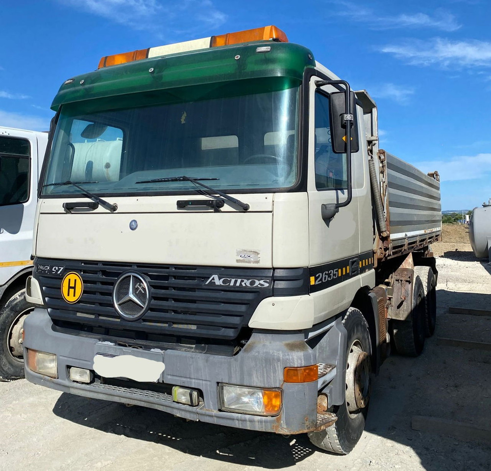 Mercedes-Benz Actros 2635 K 6X4 3 sided tipper - Tipper: picture 2 Mercedes-Benz Actros 2635 K 6X4 3 sided tipper - Tipper: picture 2