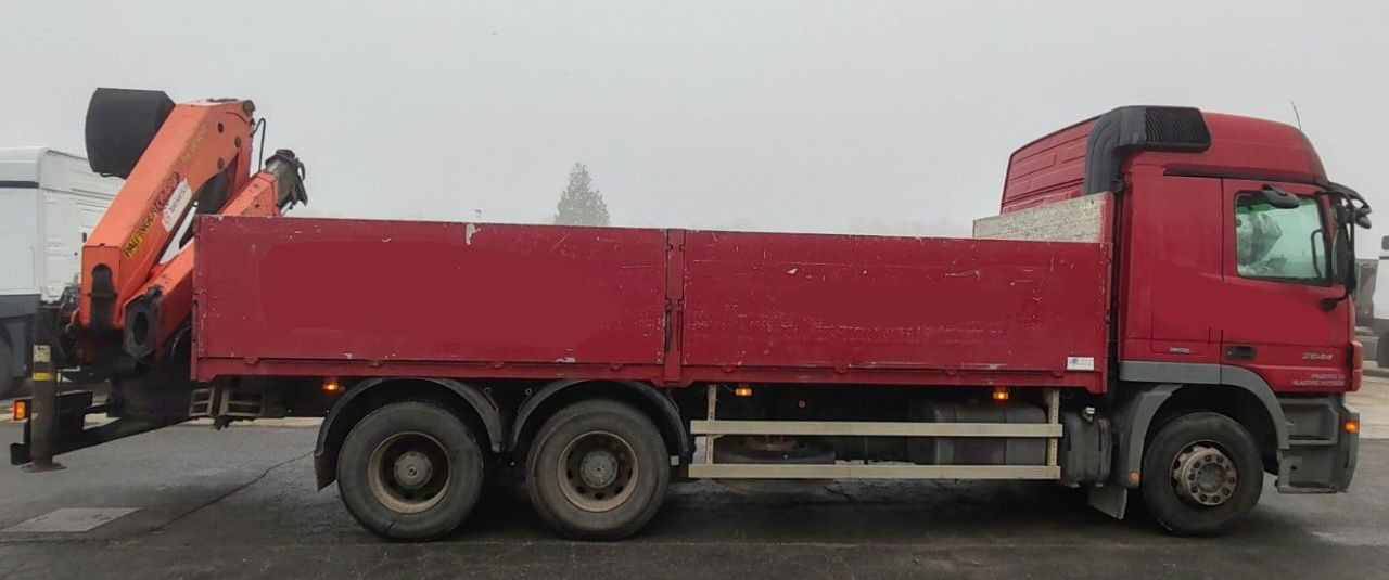 Mercedes-Benz Actros 2644L 6X4 stake body - Palfinger crane PK18500 - Dropside/ Flatbed truck: picture 4 Mercedes-Benz Actros 2644L 6X4 stake body - Palfinger crane PK18500 - Dropside/ Flatbed truck: picture 4