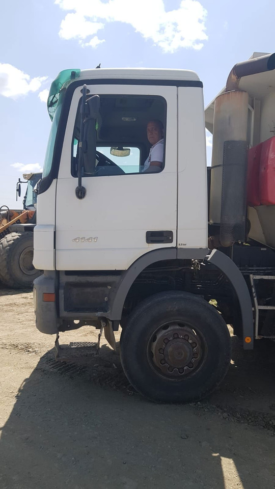 Mercedes-Benz Actros 4141 K 8x6 schwarzmuller mulda tipper - Tipper: picture 2 Mercedes-Benz Actros 4141 K 8x6 schwarzmuller mulda tipper - Tipper: picture 2