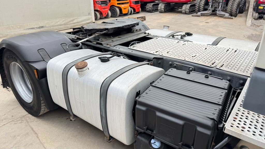 DAF XF 460 FT 4x2 tractor unit - retarder - Tractor unit: picture 4 DAF XF 460 FT 4x2 tractor unit - retarder - Tractor unit: picture 4