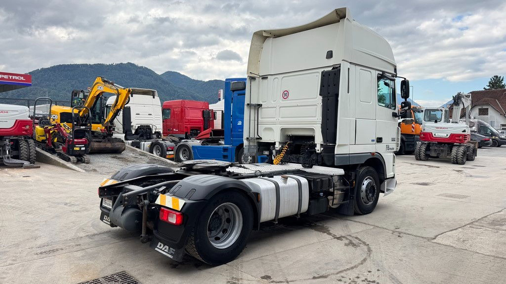 DAF XF 460 FT 4x2 tractor unit - retarder - Tractor unit: picture 5 DAF XF 460 FT 4x2 tractor unit - retarder - Tractor unit: picture 5