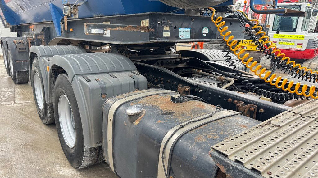 MAN TGA 33.430 6x4 tractor unit - tipper hydraulics - ac - Tractor unit: picture 4 MAN TGA 33.430 6x4 tractor unit - tipper hydraulics - ac - Tractor unit: picture 4