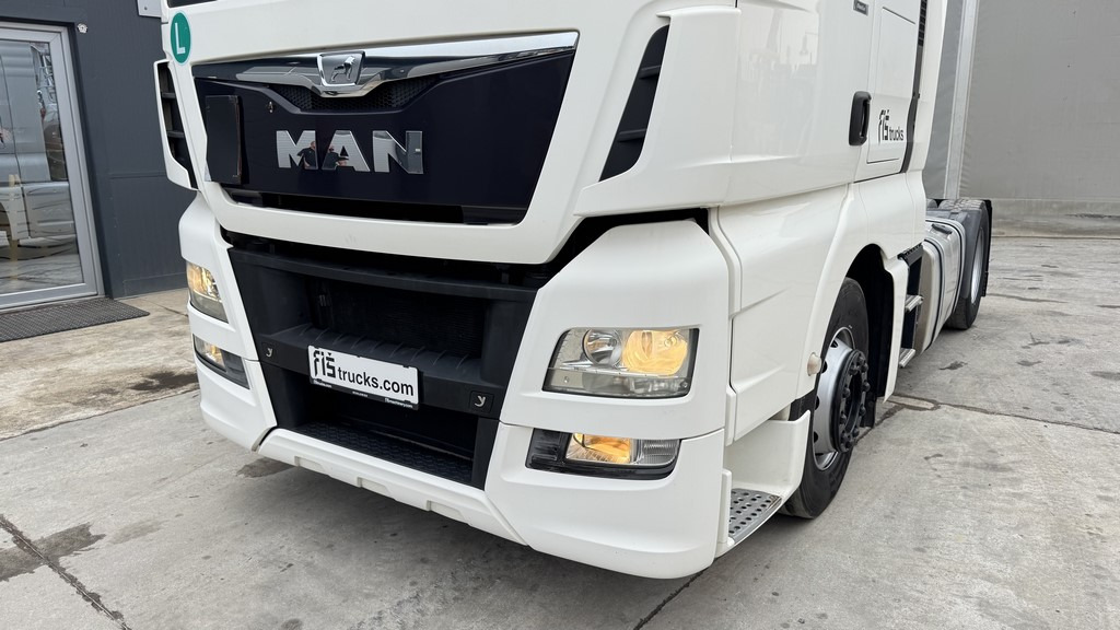 MAN TGX 18.440 4X2 tractor unit - retarder - Tractor unit: picture 2 MAN TGX 18.440 4X2 tractor unit - retarder - Tractor unit: picture 2