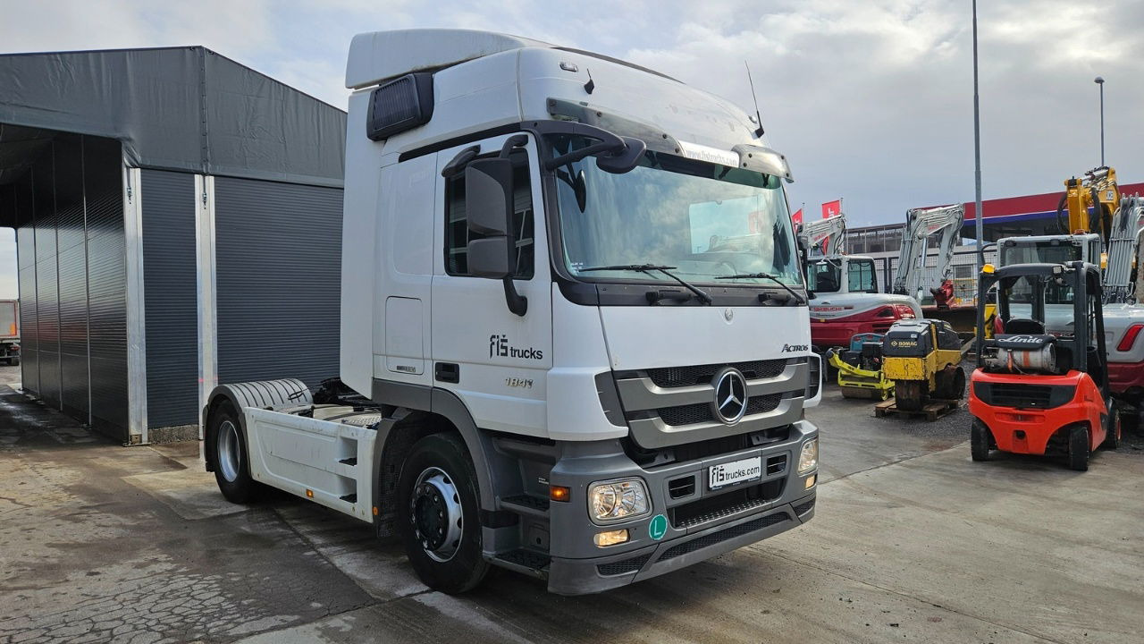 Mercedes-Benz Actros 1841 4x2 tractor unit - retarder - Tractor unit: picture 3 Mercedes-Benz Actros 1841 4x2 tractor unit - retarder - Tractor unit: picture 3