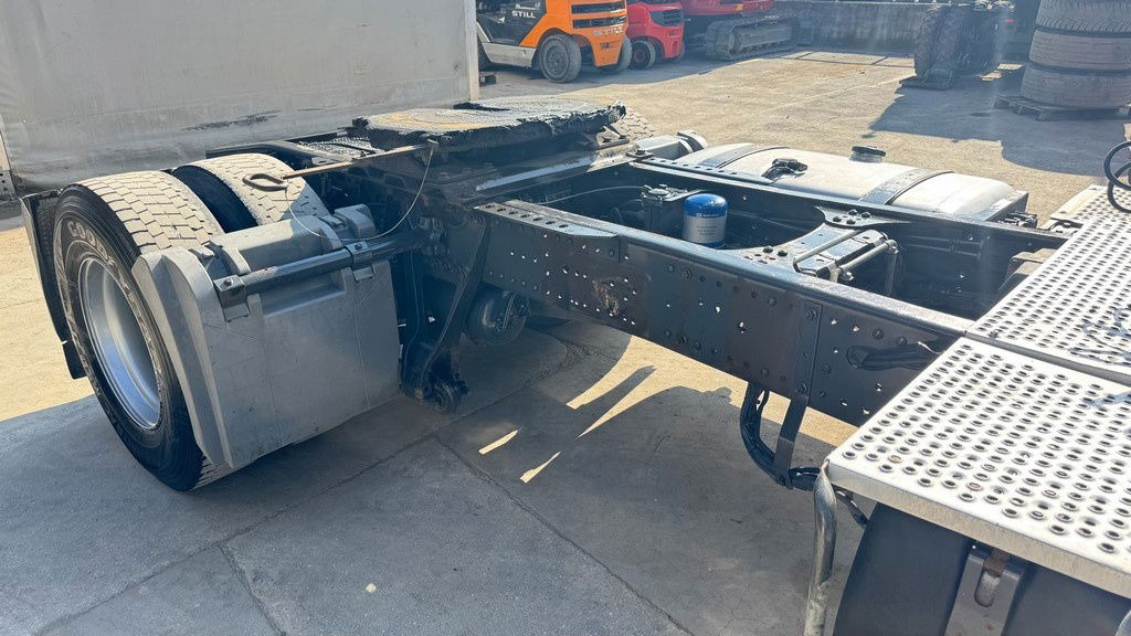 Mercedes-Benz Actros 1841 LS 4x2 tractor unit - retarder - Tractor unit: picture 4 Mercedes-Benz Actros 1841 LS 4x2 tractor unit - retarder - Tractor unit: picture 4