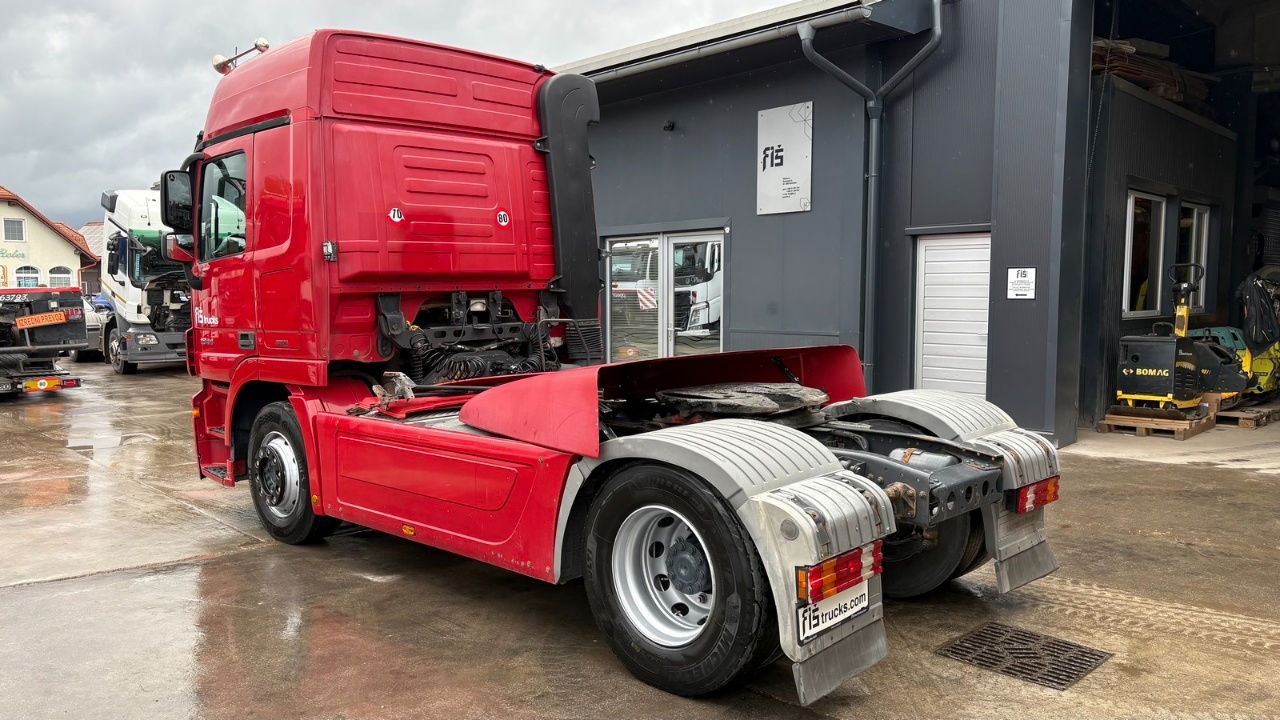 Mercedes-Benz Actros 1844 4x2 tractor unit - retarder - Tractor unit: picture 5 Mercedes-Benz Actros 1844 4x2 tractor unit - retarder - Tractor unit: picture 5