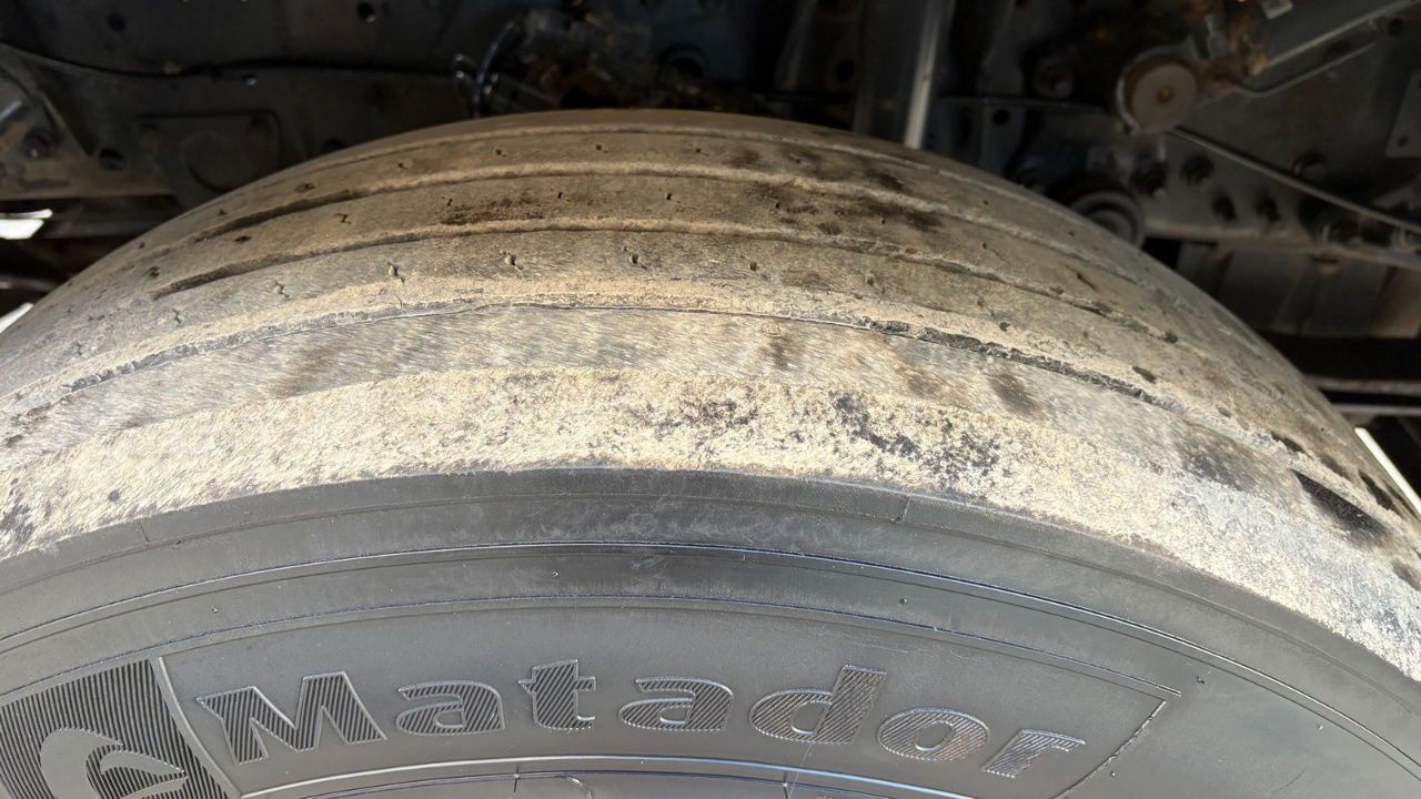 Mercedes-Benz Actros 1846 4x2 tractor unit - retarder - Tractor unit: picture 5 Mercedes-Benz Actros 1846 4x2 tractor unit - retarder - Tractor unit: picture 5