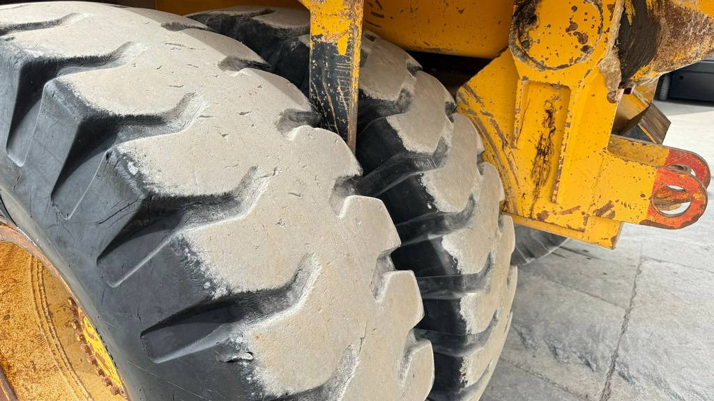 Rigid dumper/ Rock truck Volvo BM 425C - 1986 Year: picture 12