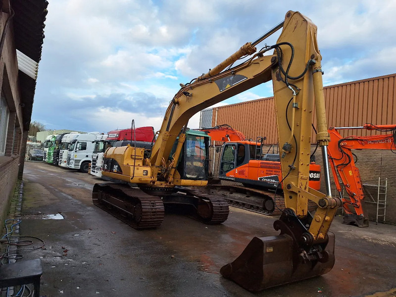 Caterpillar 318C - Crawler excavator: picture 2 Caterpillar 318C - Crawler excavator: picture 2