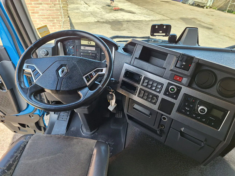 Tractor unit Renault T520 T520: picture 7