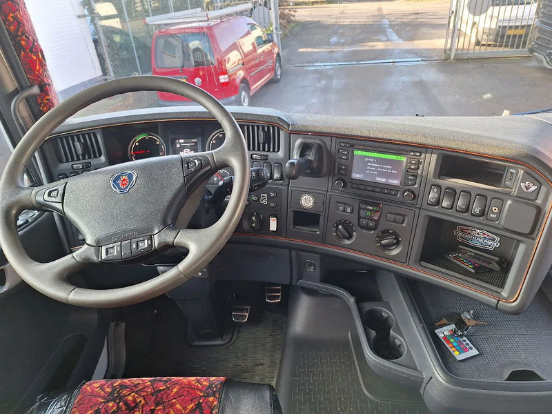 Tractor unit Scania R520 R520 V8: picture 8 Tractor unit Scania R520 R520 V8: picture 8