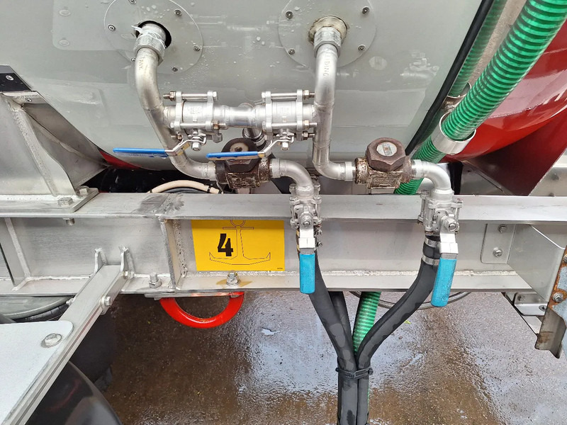 Van Hool 3D0020 ADR AT,FL,OX - Tanker semi-trailer: picture 5 Van Hool 3D0020 ADR AT,FL,OX - Tanker semi-trailer: picture 5