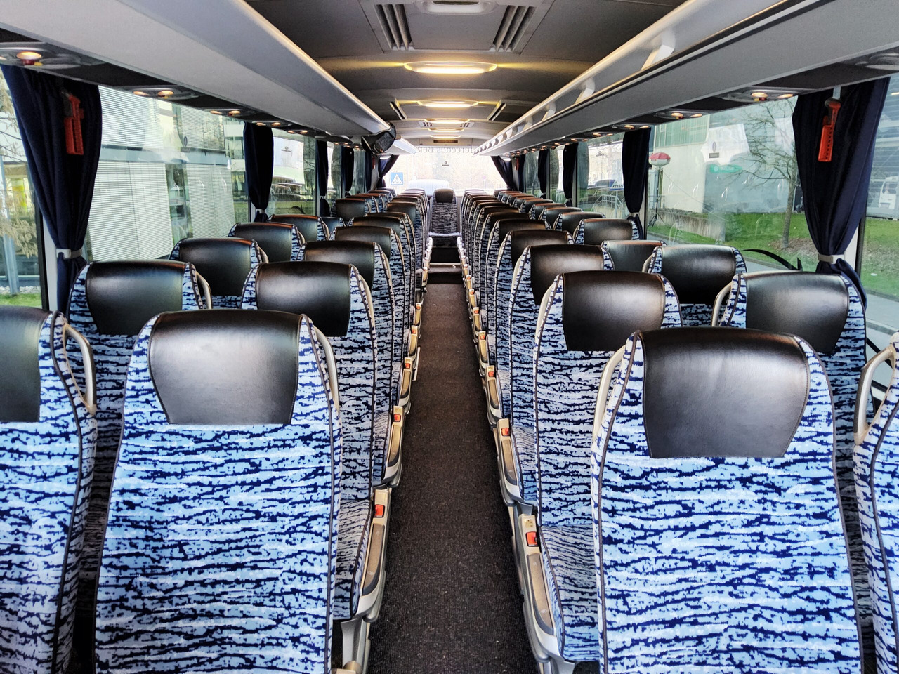 Mercedes Benz Tourismo 15 RHD 56 Sitze / kein WC / großer Kofferraum - Coach: picture 5 Mercedes Benz Tourismo 15 RHD 56 Sitze / kein WC / großer Kofferraum - Coach: picture 5