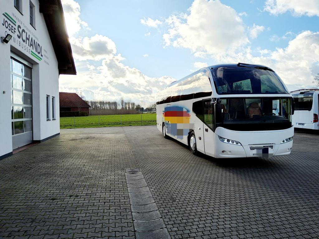 Neoplan Cityliner P14 6 gang manuell / WC / TÜV - Coach: picture 2 Neoplan Cityliner P14 6 gang manuell / WC / TÜV - Coach: picture 2