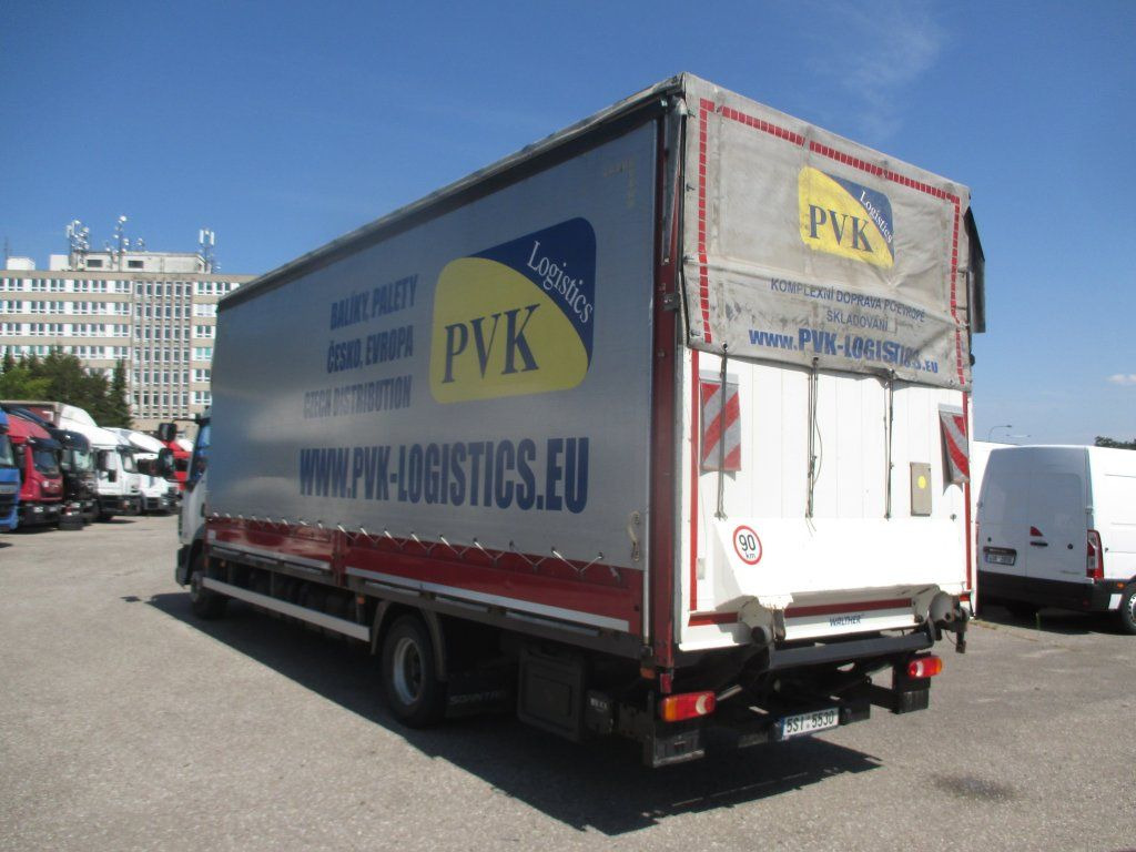 DAF LF 260 - Curtain side truck: picture 2 DAF LF 260 - Curtain side truck: picture 2