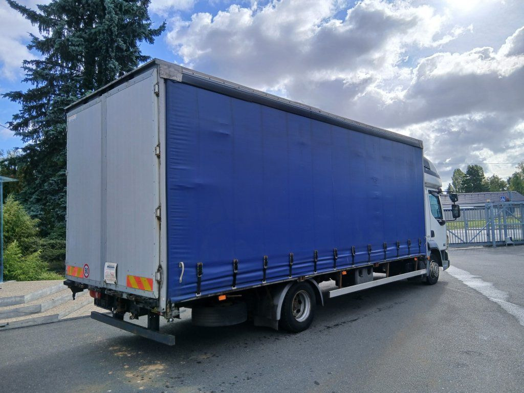 DAF LF45.220 EURO 4 - Curtain side truck: picture 4 DAF LF45.220 EURO 4 - Curtain side truck: picture 4