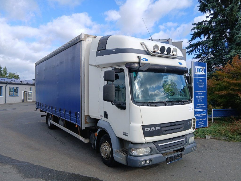 DAF LF45.220 EURO 4 - Curtain side truck: picture 2 DAF LF45.220 EURO 4 - Curtain side truck: picture 2