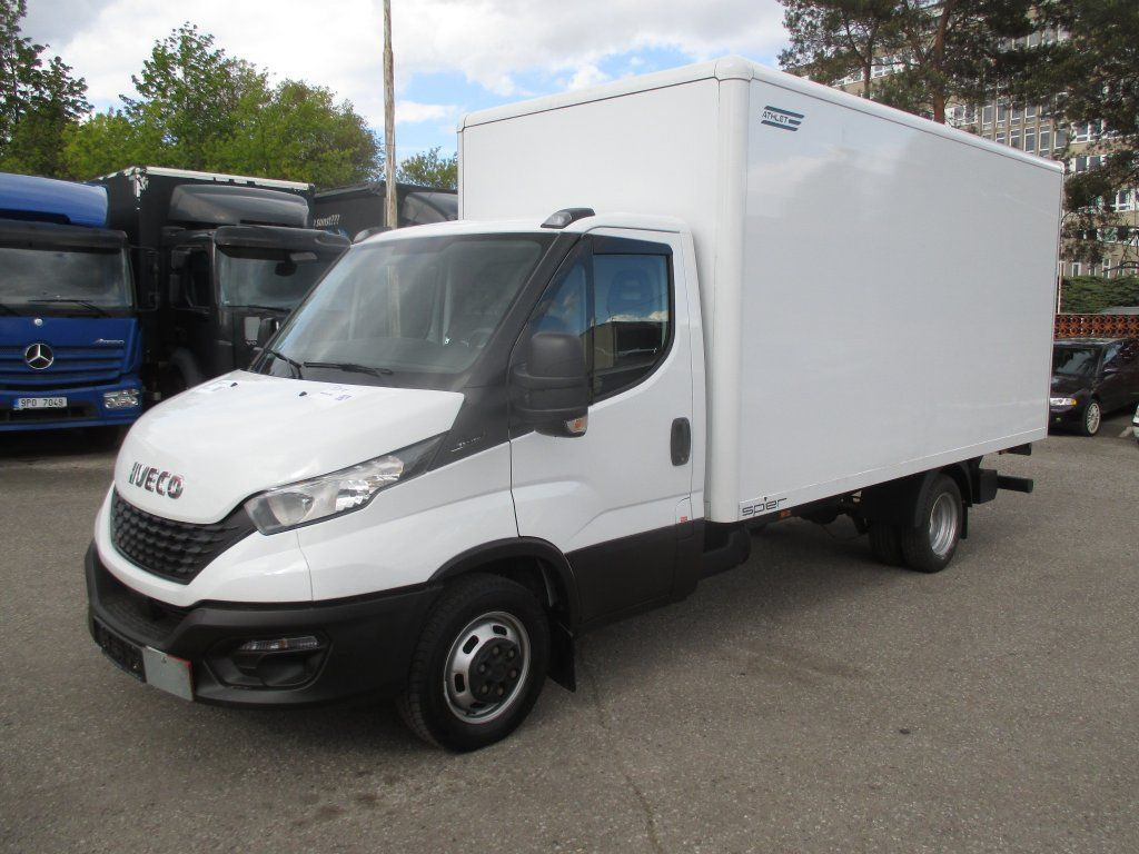 Iveco Daily 35C16 - Closed box van: picture 1 Iveco Daily 35C16 - Closed box van: picture 1