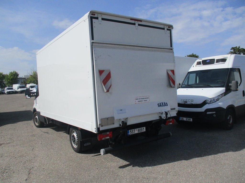 Iveco Daily 35S16 - Closed box van: picture 4 Iveco Daily 35S16 - Closed box van: picture 4