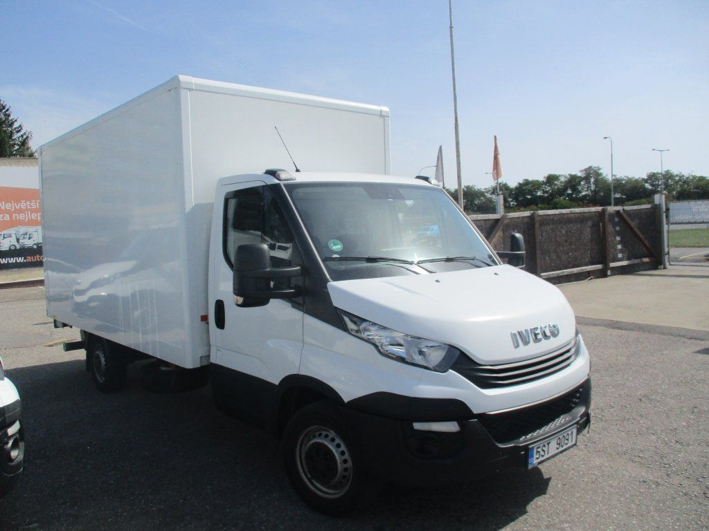 Iveco Daily 35S16 mit LBW - Closed box van: picture 2 Iveco Daily 35S16 mit LBW - Closed box van: picture 2