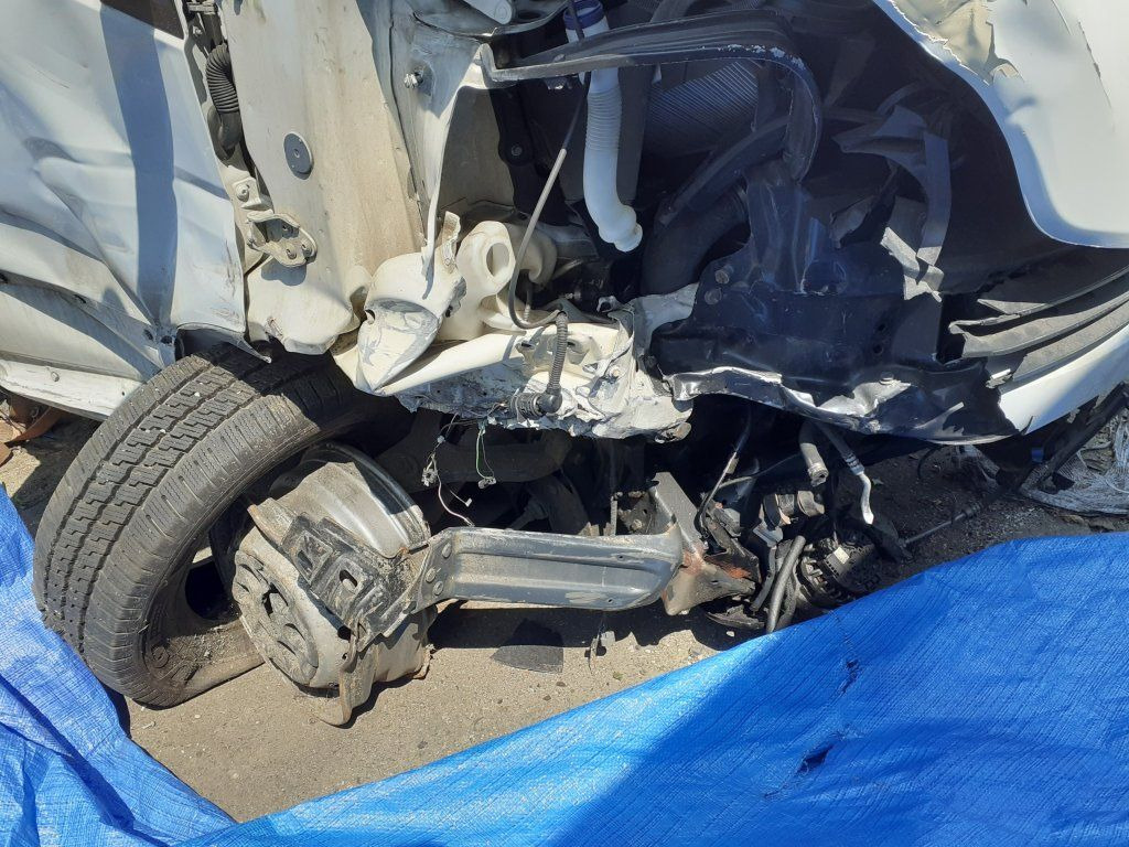 Iveco Daily 35S16 mit LBW DAMAGED - Closed box van: picture 4 Iveco Daily 35S16 mit LBW DAMAGED - Closed box van: picture 4