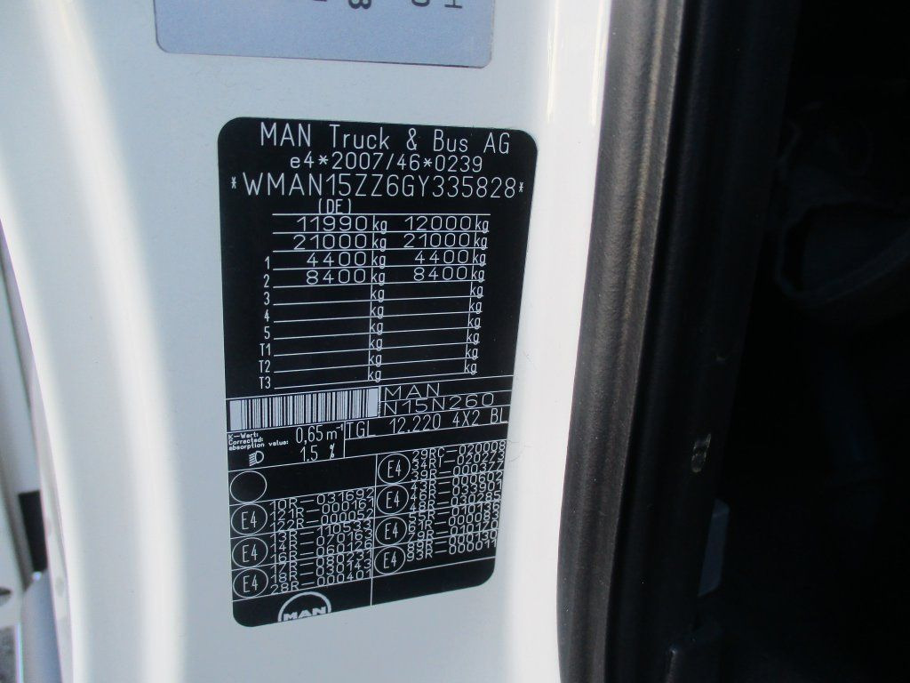 Curtain side truck MAN TGL 12.220: picture 17