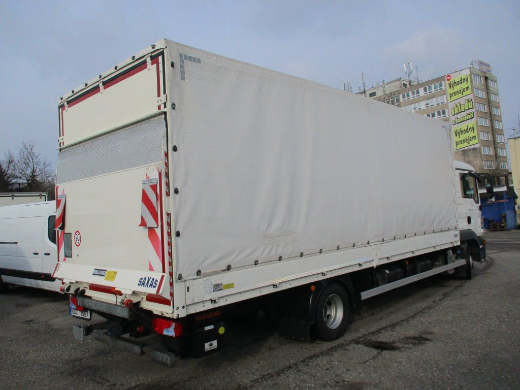 MAN TGL 12.220 MAN TGL 12.220 - Curtain side truck: picture 3 MAN TGL 12.220 MAN TGL 12.220 - Curtain side truck: picture 3