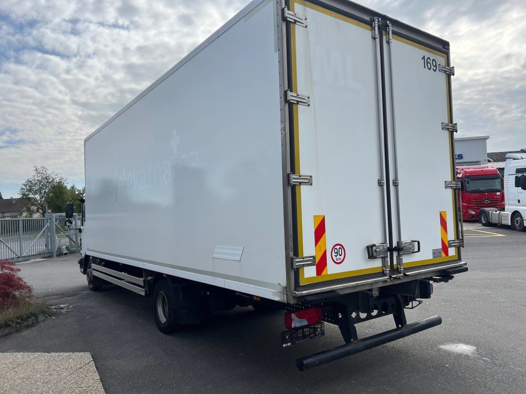 MAN TGL12.220 EURO 6 Carrier Xarios 600 - Refrigerated truck: picture 5 MAN TGL12.220 EURO 6 Carrier Xarios 600 - Refrigerated truck: picture 5