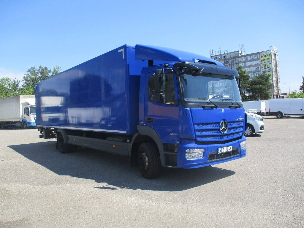 Mercedes-Benz Atego 1224 mit LBW - Refrigerated truck: picture 2 Mercedes-Benz Atego 1224 mit LBW - Refrigerated truck: picture 2