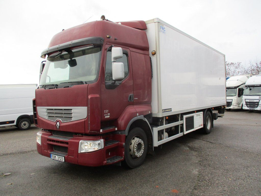 Renault Premium 460 - Refrigerated truck: picture 1 Renault Premium 460 - Refrigerated truck: picture 1
