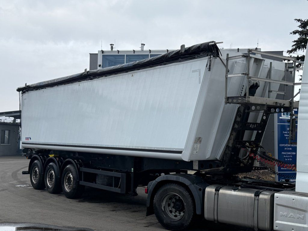Schmitz Cargobull SKI 24 50 m3 - Tipper semi-trailer: picture 1 Schmitz Cargobull SKI 24 50 m3 - Tipper semi-trailer: picture 1