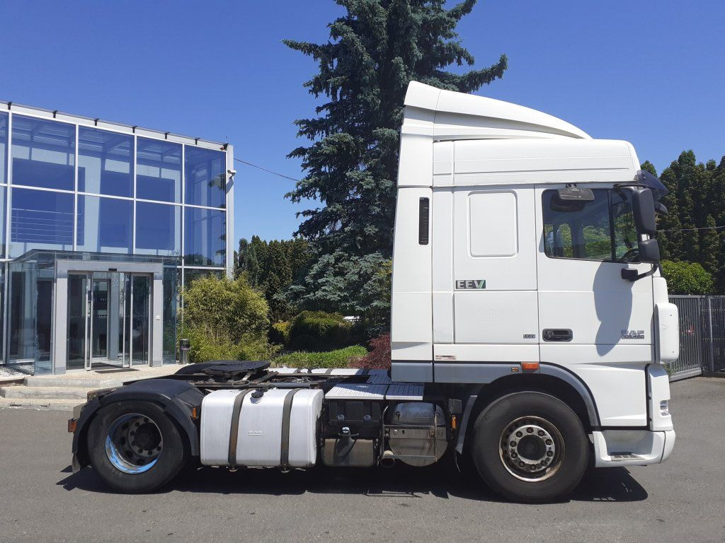 DAF XF105.460 EEV - Tractor unit: picture 3 DAF XF105.460 EEV - Tractor unit: picture 3