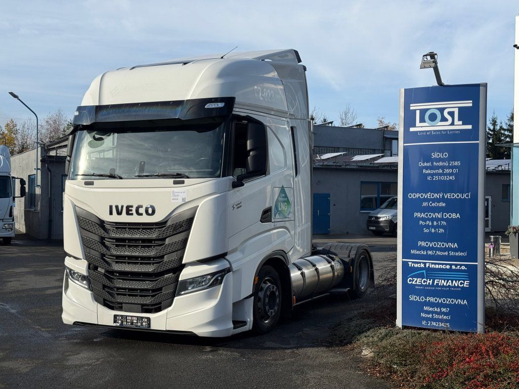 Iveco S-Way 460 MEGA/lowdeck LNG EURO 6 New Tacho - Tractor unit: picture 1 Iveco S-Way 460 MEGA/lowdeck LNG EURO 6 New Tacho - Tractor unit: picture 1