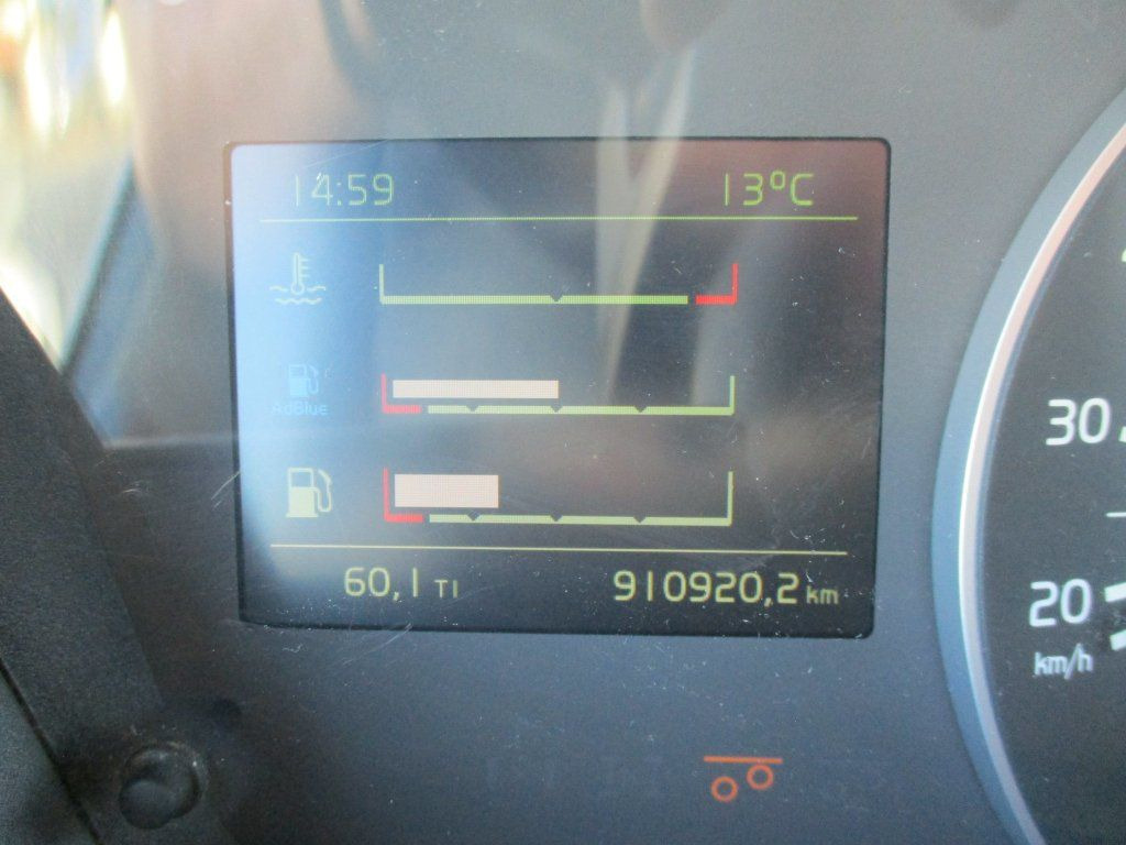 Curtain side truck Volvo FH500 6x2 Euro 6 + Schmitz: picture 12 Curtain side truck Volvo FH500 6x2 Euro 6 + Schmitz: picture 12