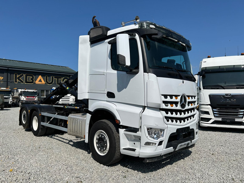 Mercedes-Benz AROCS + JOAB 20t | TULOSSA - Hook lift truck: picture 3 Mercedes-Benz AROCS + JOAB 20t | TULOSSA - Hook lift truck: picture 3