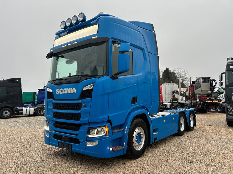 Scania R540 6x4 | RETARDER | FULL AIR | GOLD SERVICE HISTORY GOLD SERVICE HISTORY - Tractor unit: picture 1 Scania R540 6x4 | RETARDER | FULL AIR | GOLD SERVICE HISTORY GOLD SERVICE HISTORY - Tractor unit: picture 1