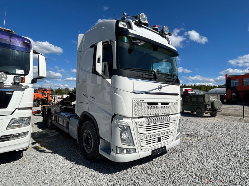 Volvo FH 540 | 6x4 | HIAB 21 | NOSTOTELI | TULOSSA - Hook lift truck: picture 3 Volvo FH 540 | 6x4 | HIAB 21 | NOSTOTELI | TULOSSA - Hook lift truck: picture 3