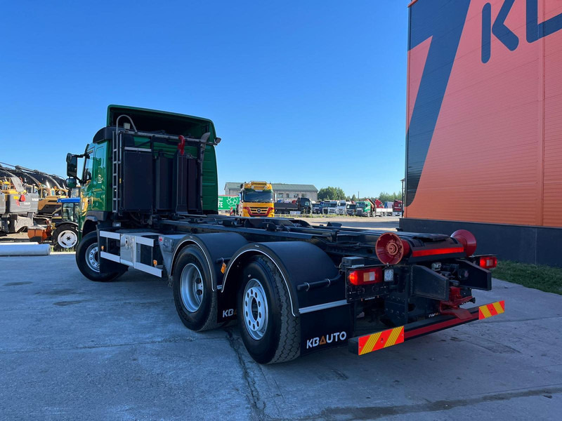 Volvo FM 450 | Hiab XR 17 ton | L=5300 mm - Hook lift truck: picture 5 Volvo FM 450 | Hiab XR 17 ton | L=5300 mm - Hook lift truck: picture 5