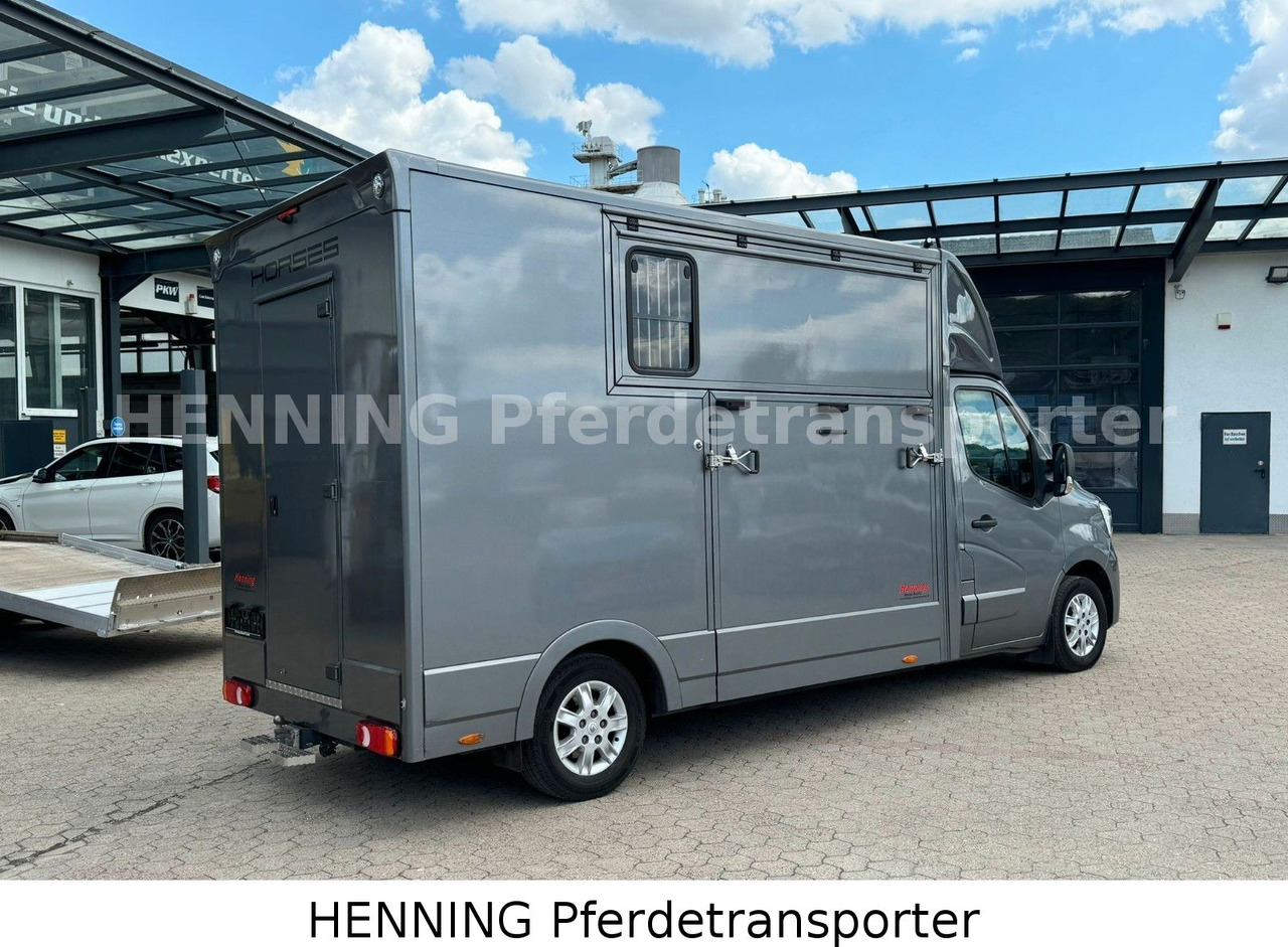Renault 3-Sitzer - Horse truck, Commercial vehicle: picture 2 Renault 3-Sitzer - Horse truck, Commercial vehicle: picture 2