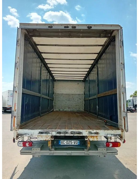 Renault Midlum 280 dxi - manual gearbox / steel suspension lames - Curtain side truck: picture 3 Renault Midlum 280 dxi - manual gearbox / steel suspension lames - Curtain side truck: picture 3