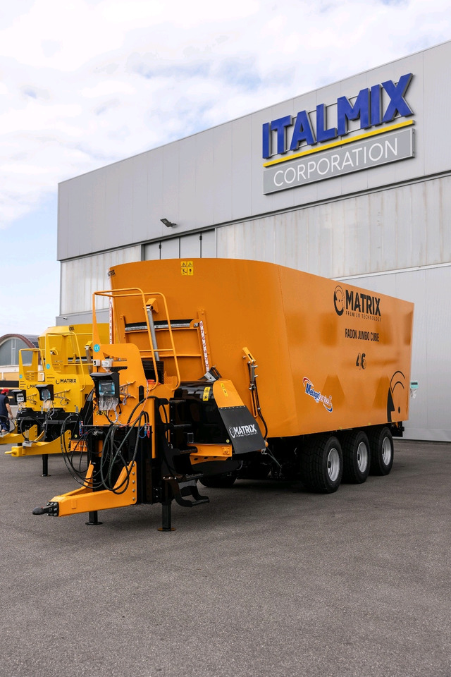 ITALMIX MATRIX RADON CUBE - Forage mixer wagon: picture 1 ITALMIX MATRIX RADON CUBE - Forage mixer wagon: picture 1