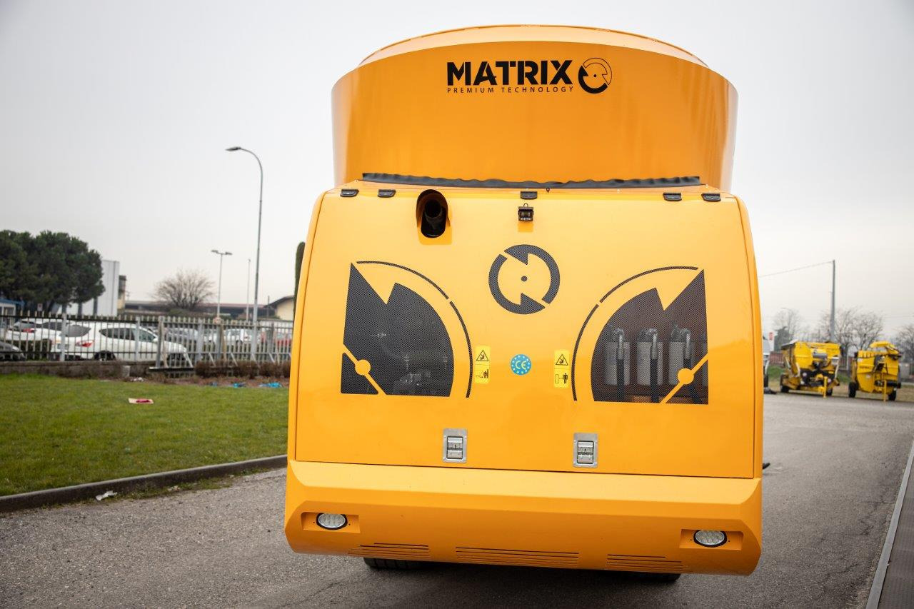 New Forage mixer wagon MATRIX formula: picture 12