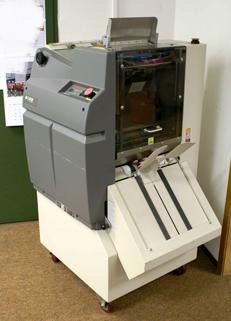 GBC AP-2 automatic punching machine - Binding machine: picture 2 GBC AP-2 automatic punching machine - Binding machine: picture 2