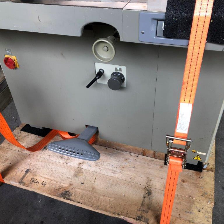 Polar 58 EM cutting machine - Paper cutting machine: picture 2 Polar 58 EM cutting machine - Paper cutting machine: picture 2