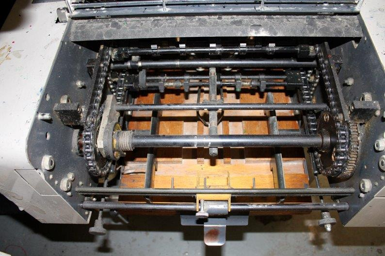 Ryobi 3300 MR two color offset printing machine - Printing machinery: picture 4 Ryobi 3300 MR two color offset printing machine - Printing machinery: picture 4