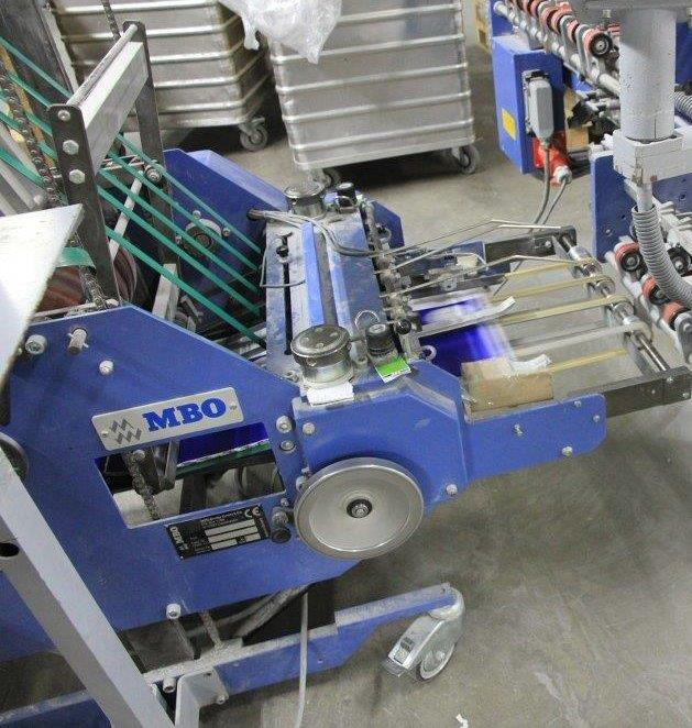 Standing vertically delivery with pres rollers MBO SAP 46 L - Folding machine: picture 1 Standing vertically delivery with pres rollers MBO SAP 46 L - Folding machine: picture 1