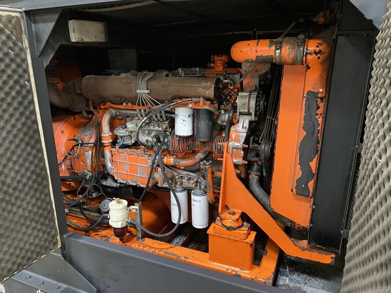 IVECO 250 kVa 8210SRI - Generator set: picture 3 IVECO 250 kVa 8210SRI - Generator set: picture 3