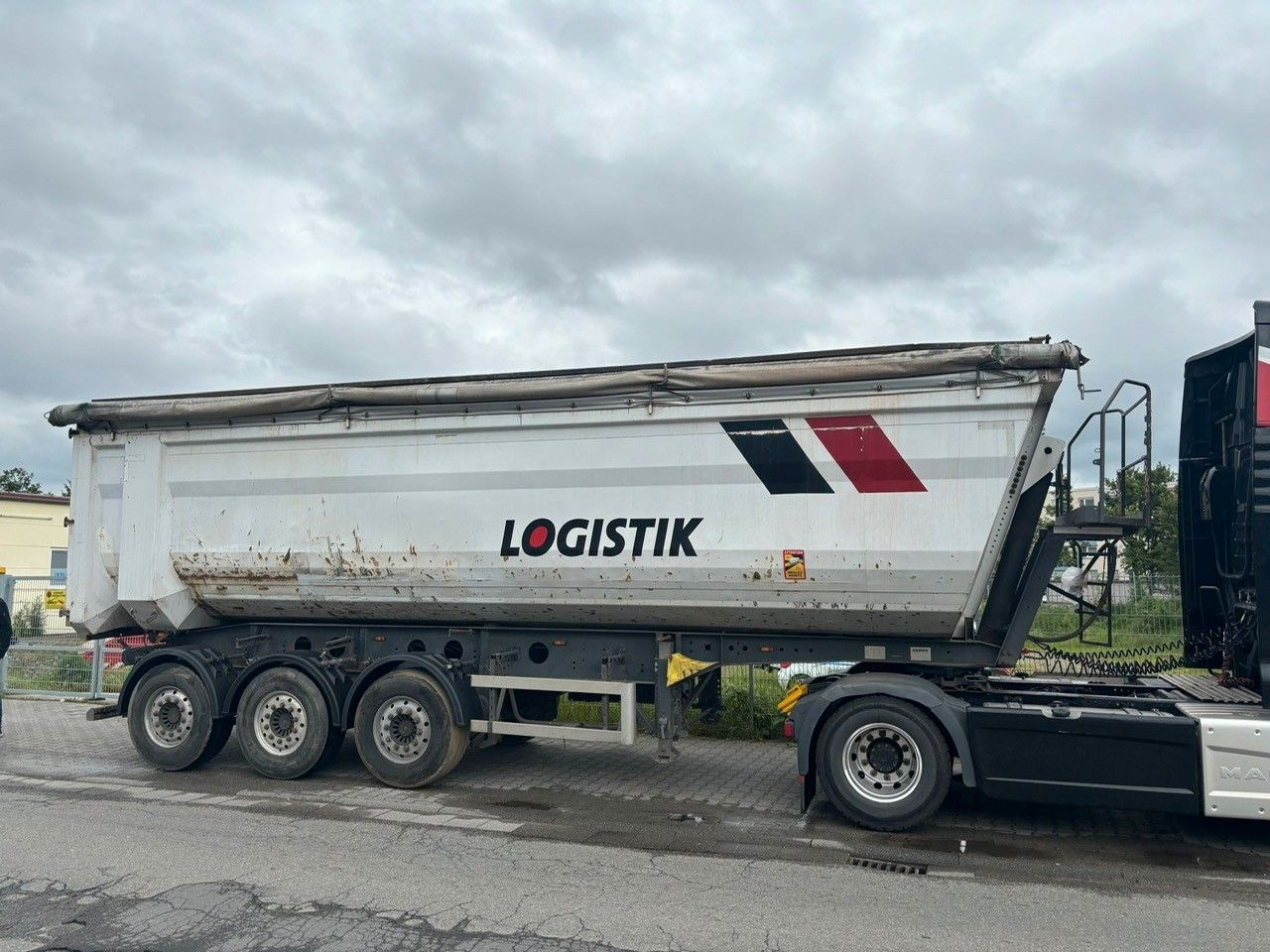 Kempf SKM 35-3 45m³/Stahl /Liftachse/Alufelgen /SAF Kempf SKM 35-3 45m³/Stahl /Liftachse/Alufelgen /SAF - Tipper semi-trailer: picture 3 Kempf SKM 35-3 45m³/Stahl /Liftachse/Alufelgen /SAF Kempf SKM 35-3 45m³/Stahl /Liftachse/Alufelgen /SAF - Tipper semi-trailer: picture 3